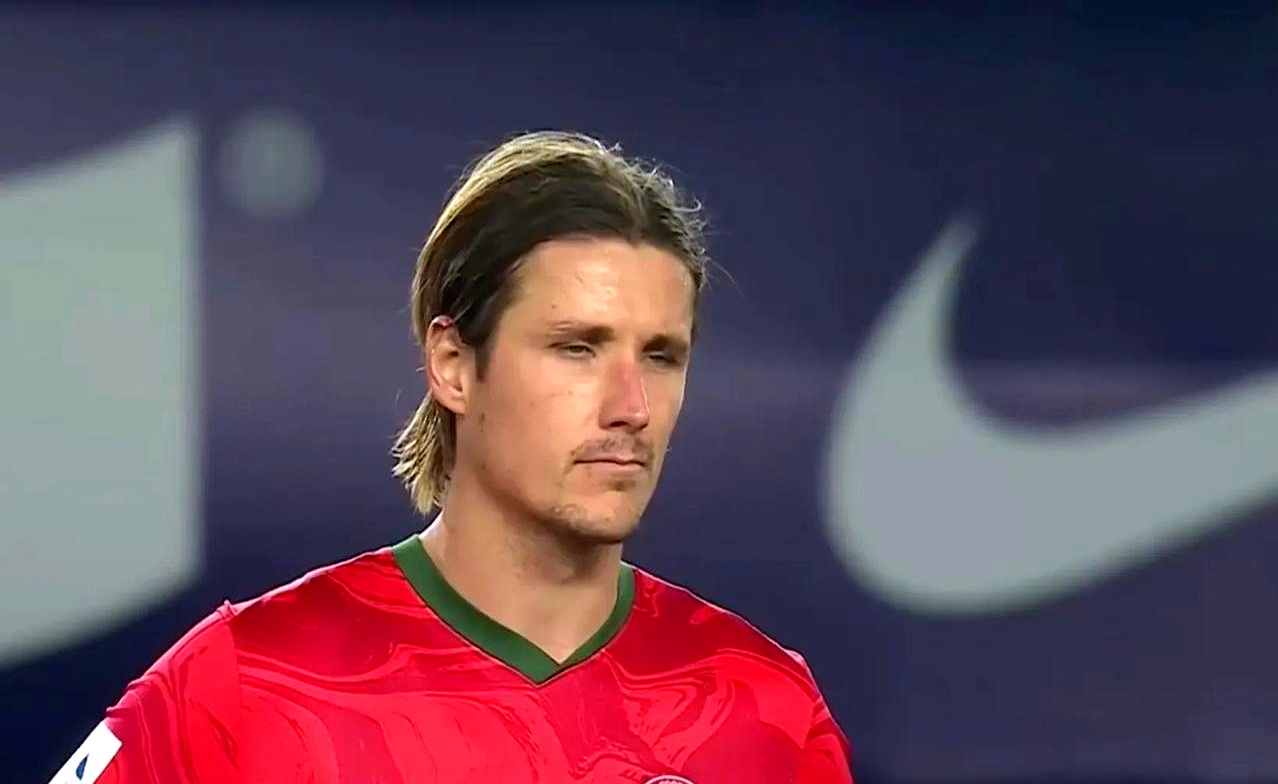 南美足坛传奇教练组建黄金一代