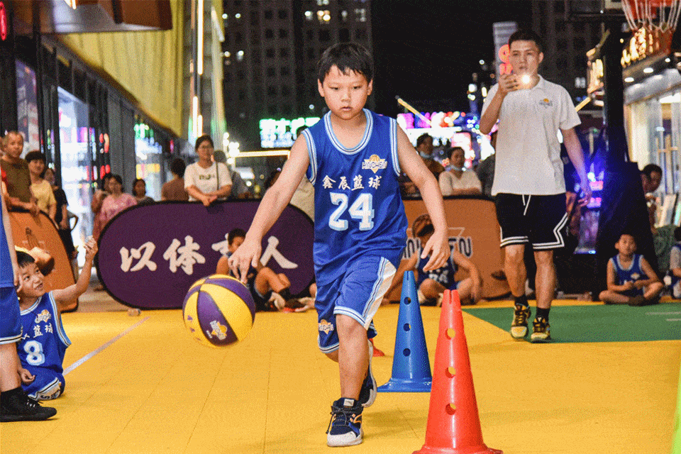 世界体育瞩目人物近期动态曝光