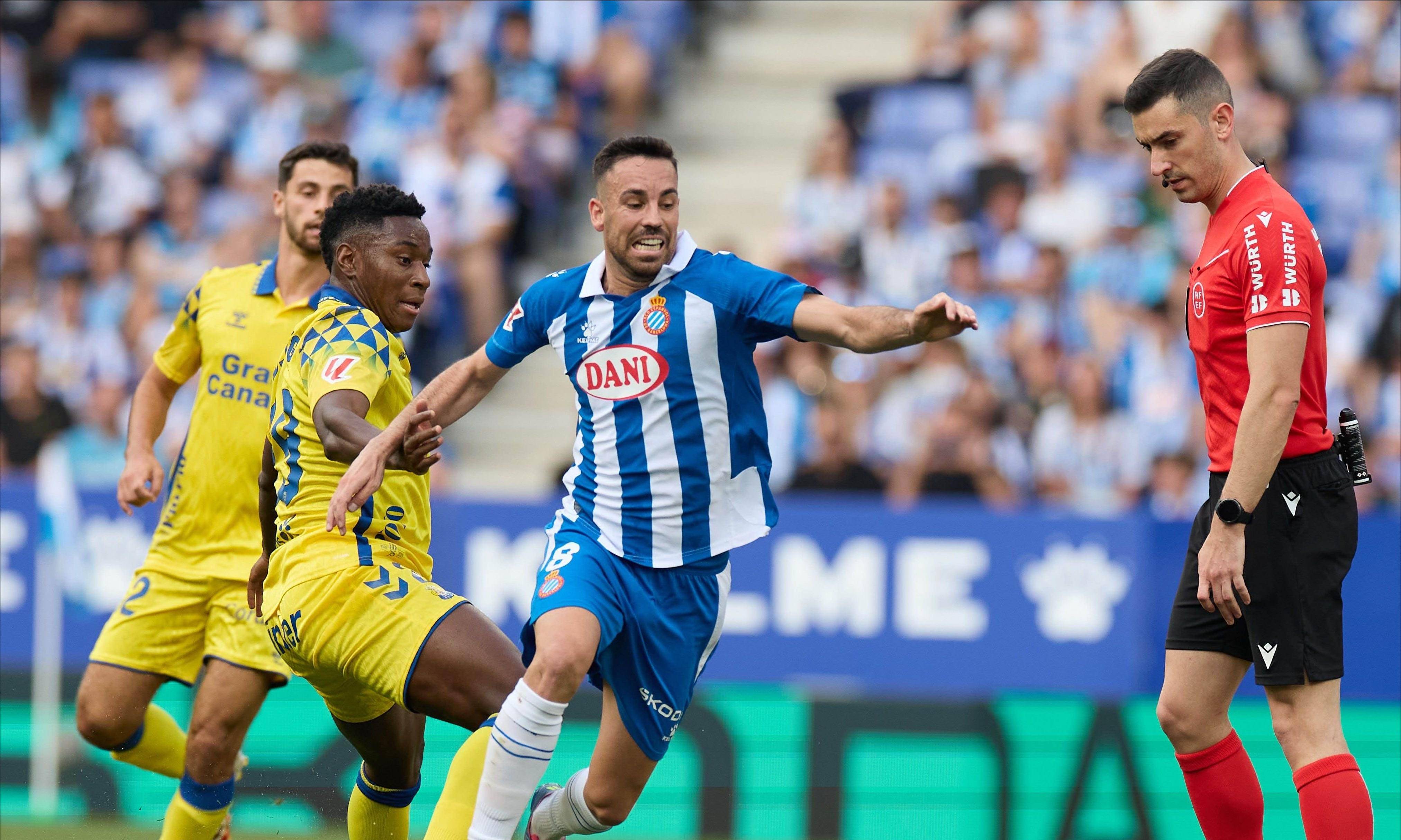 阵容新老交替，球队备战未来大比拼的简单介绍