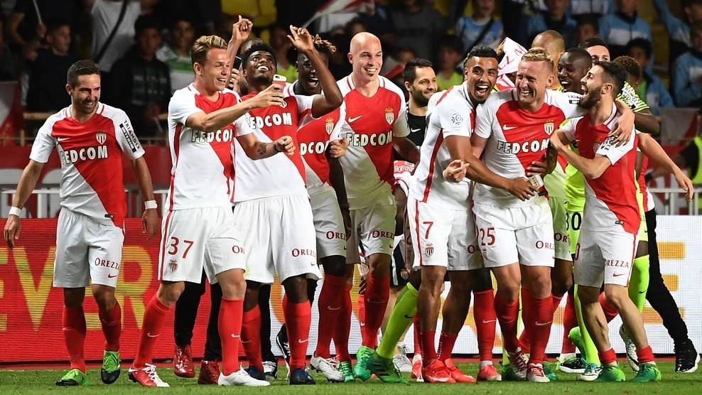 摩纳哥前锋进球狂热，成为焦点人物