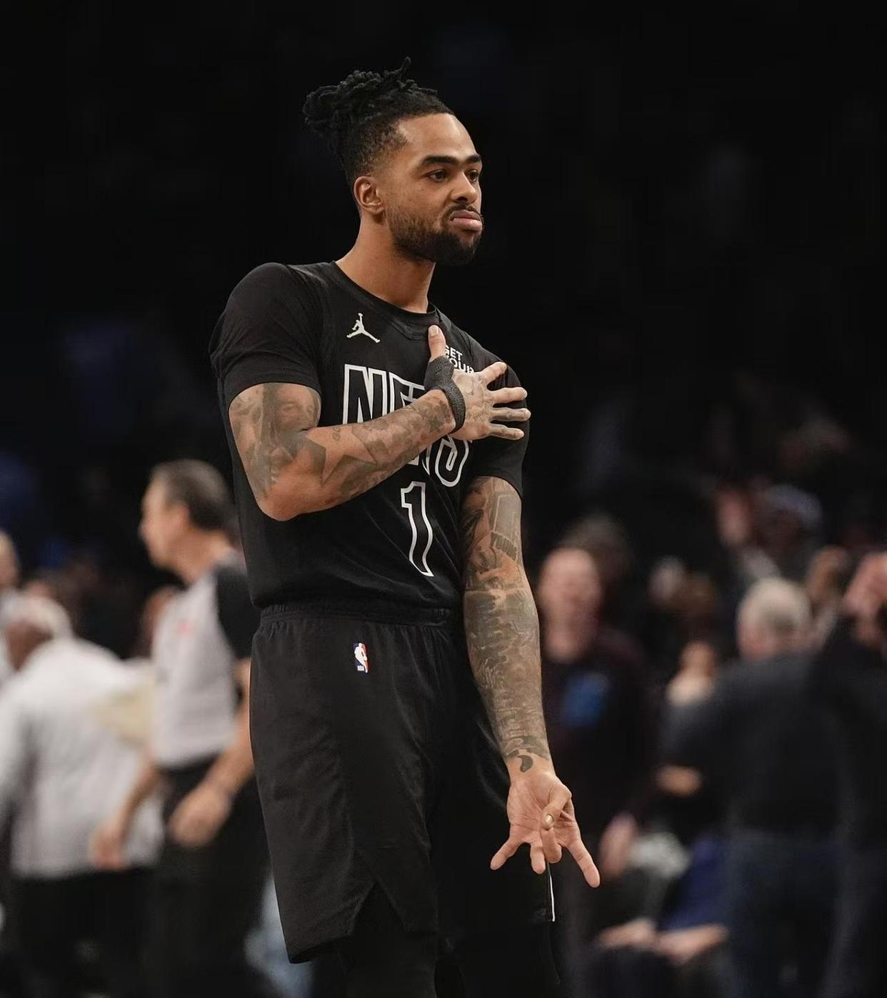 篮网险胜勇士，福克斯高光表现