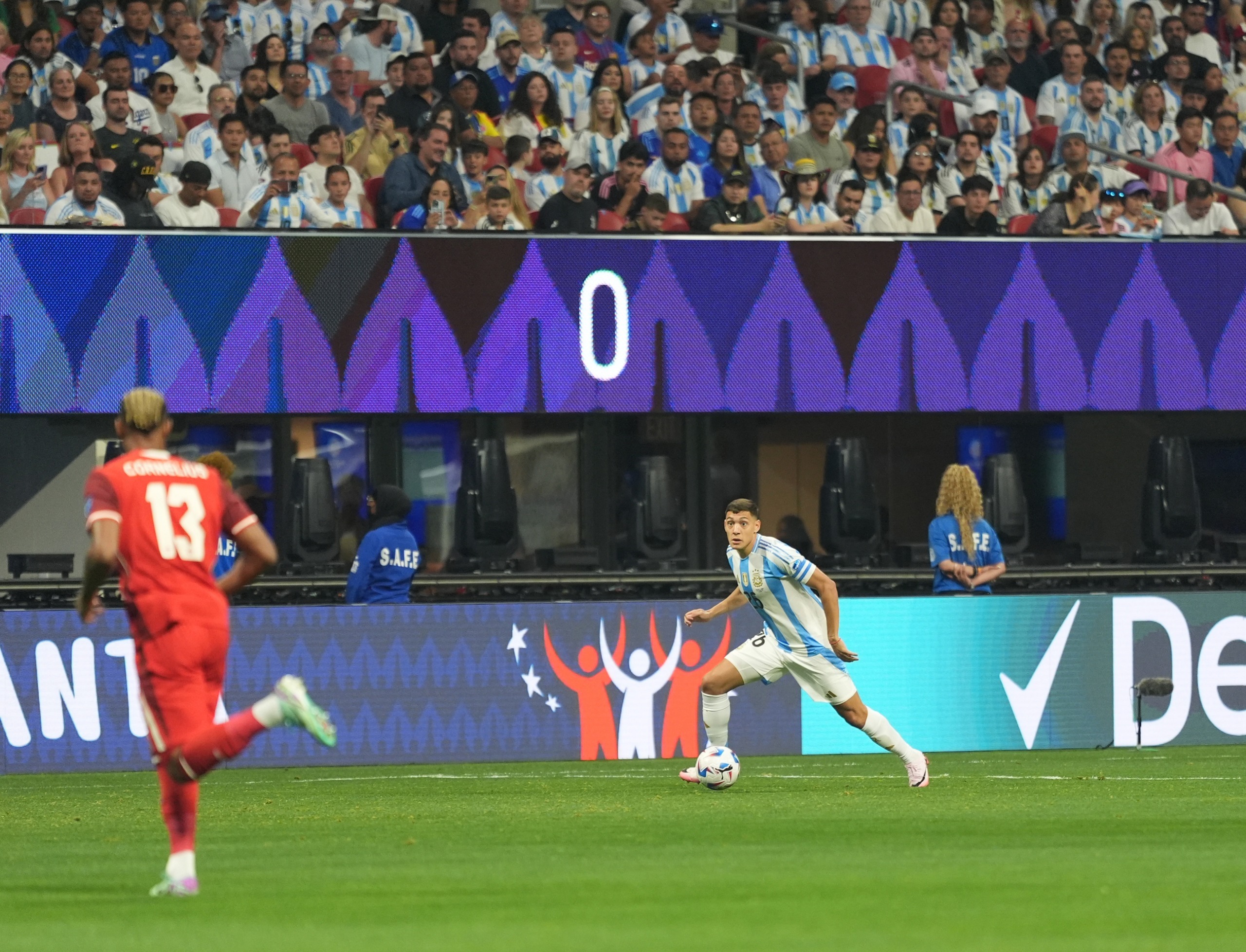 美国横扫墨西哥，阿尔瓦雷斯点燃赛场