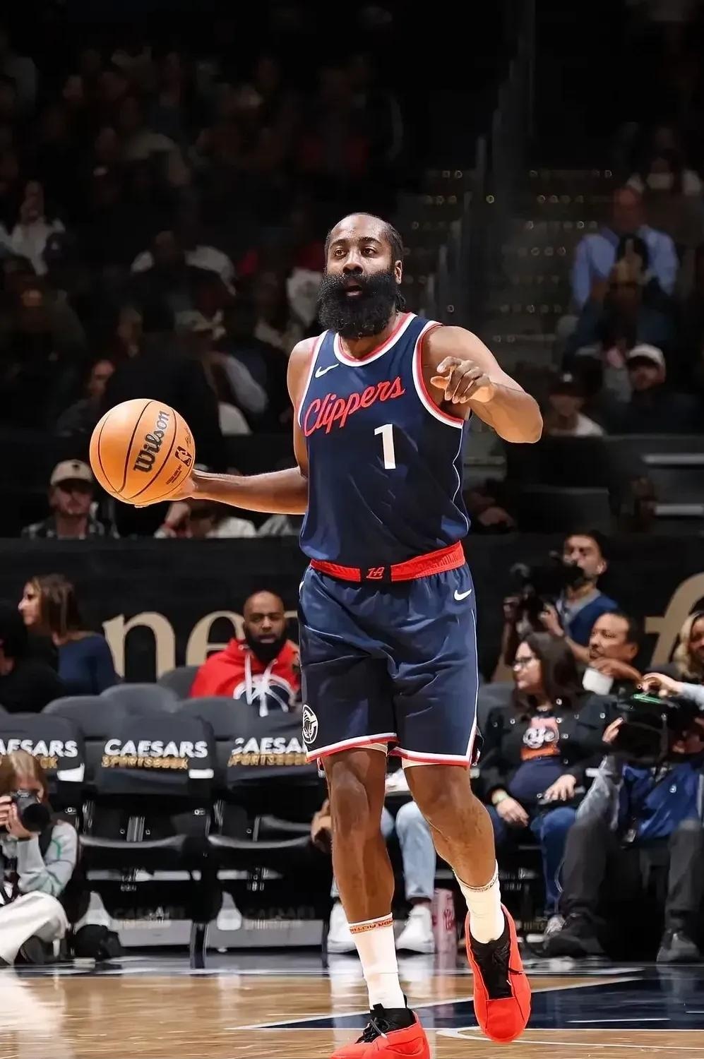 深圳队逆转热火，哈登惊艳四座